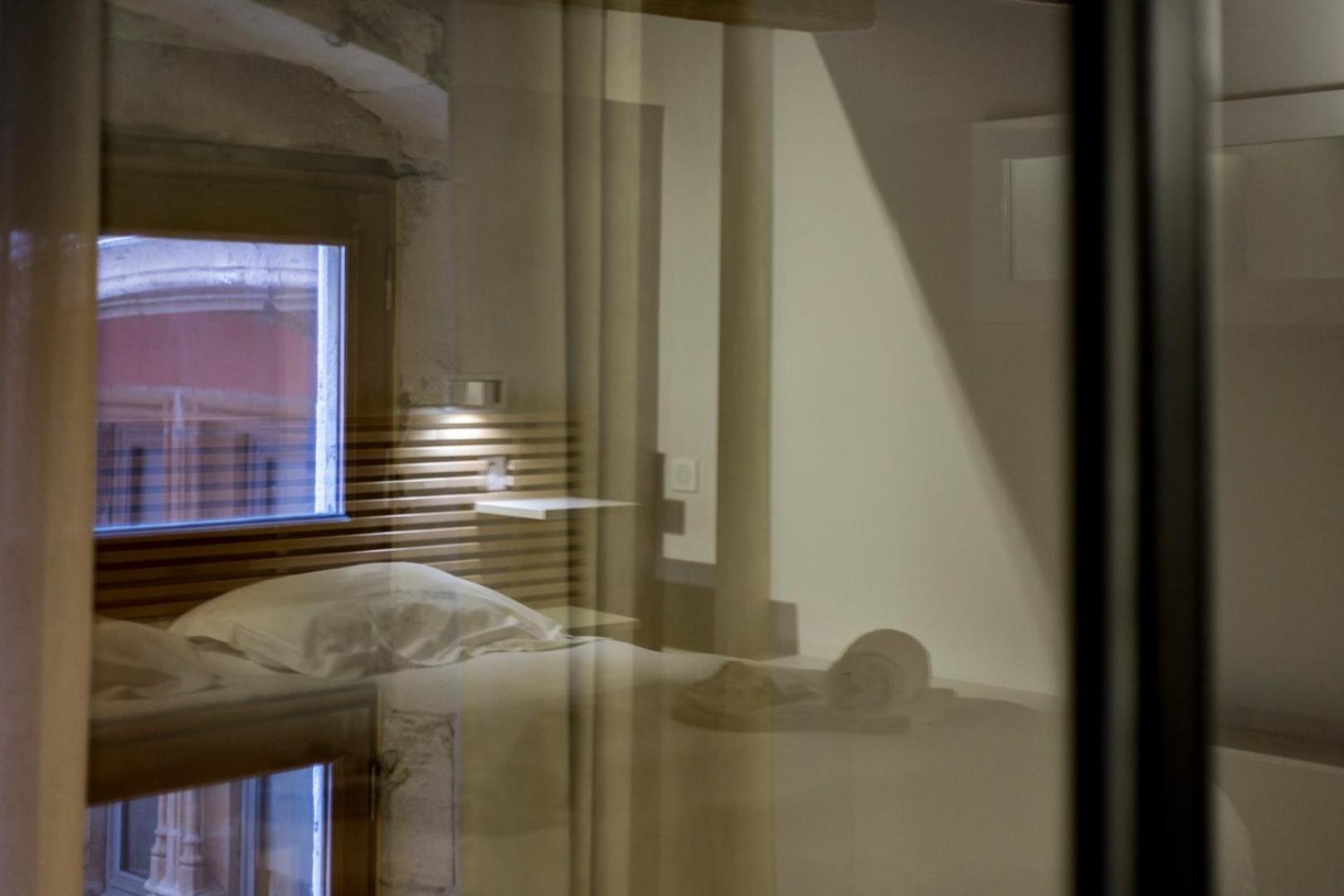 Le Duplex Du Change - Lyon Ail Екстериор снимка