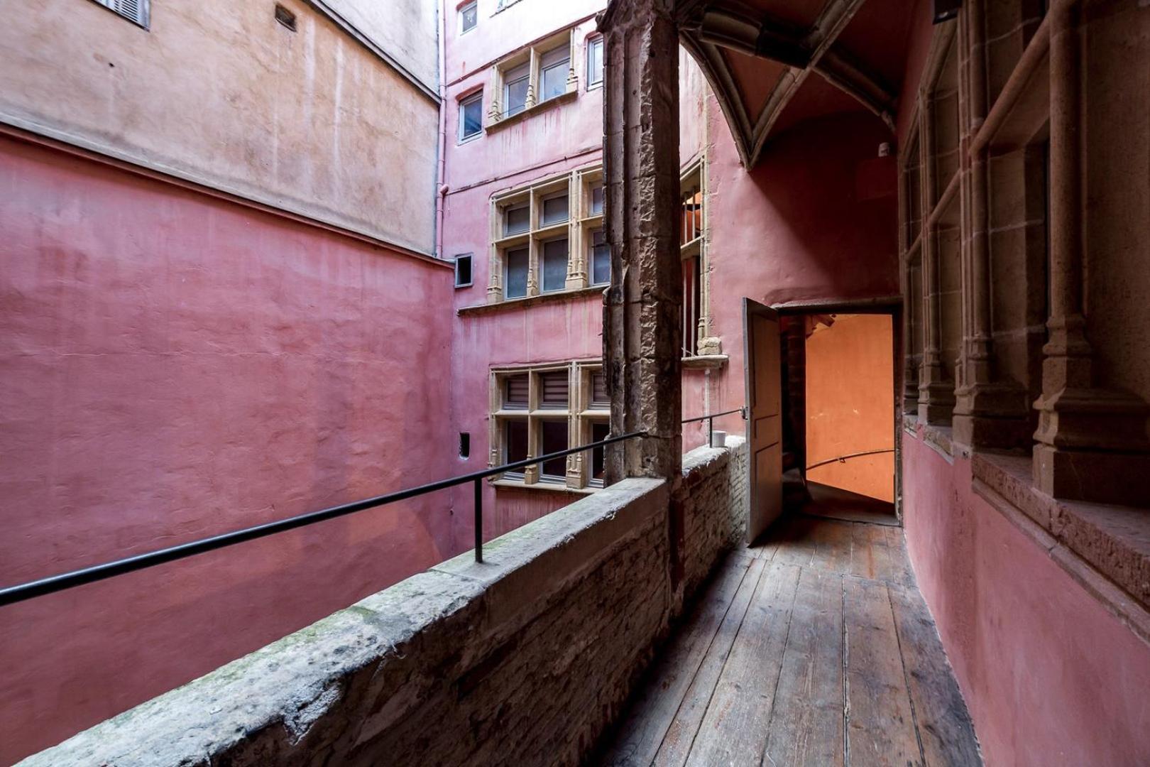 Le Duplex Du Change - Lyon Ail Екстериор снимка